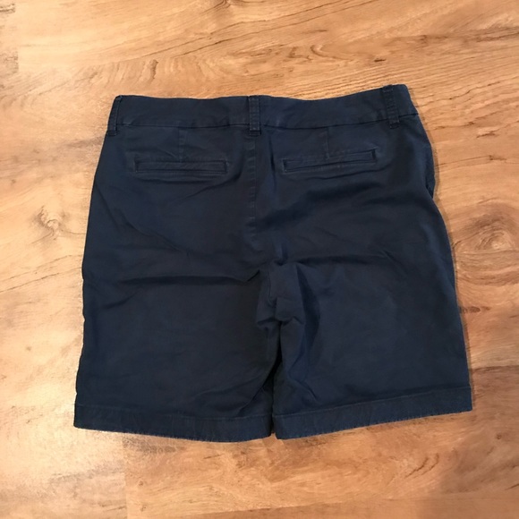 Great Condition Navy Blue Khaki Jcrew J Crew Long Shorts Size Medium 8 - Picture 2 of 2
